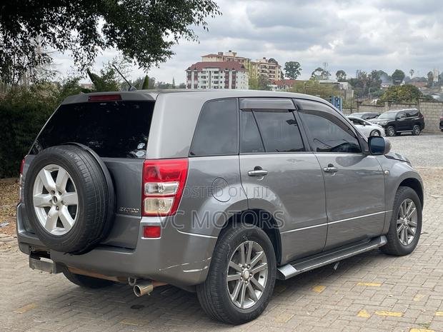 Suzuki Escudo 2008 Gray