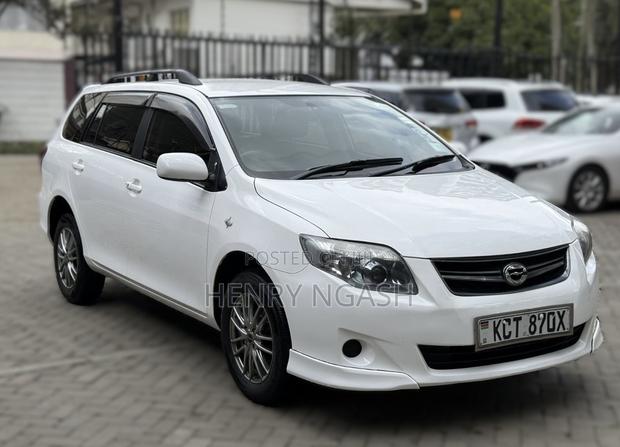 Toyota Corolla Fielder 2012 White