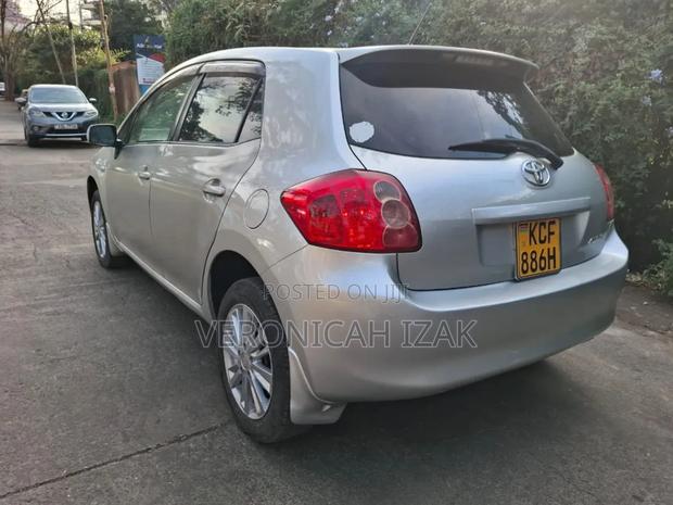 Toyota Auris 2008 Gold