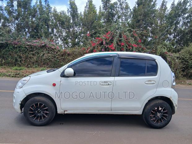 Toyota Passo 2013 White