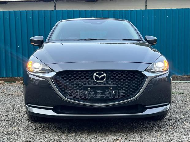 Mazda 2 2020 Gray