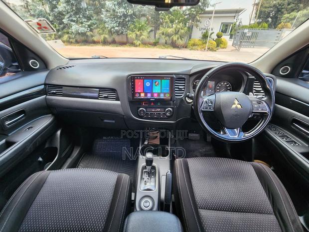 Mitsubishi Outlander 2015 Black
