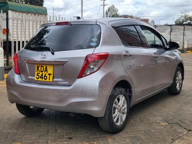 Toyota Vitz 2013 Purple