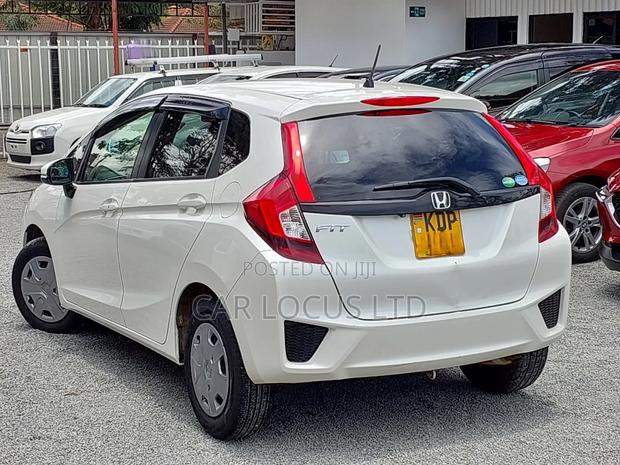 Honda Fit 2016 Pearl