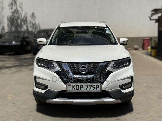 Nissan X-Trail 2017 White