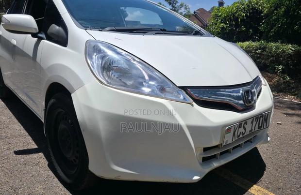 Honda Fit 2012 White