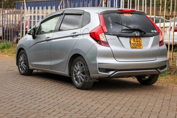 Honda Fit 2019 Silver