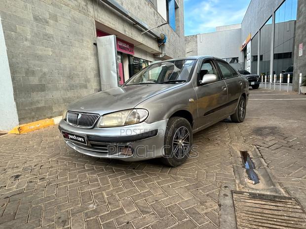 Nissan Bluebird 2002 Silver