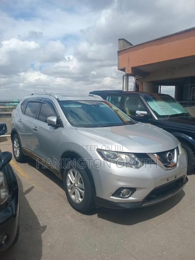 Nissan X-Trail 2.0 Hybrid FWD 2016 Silver