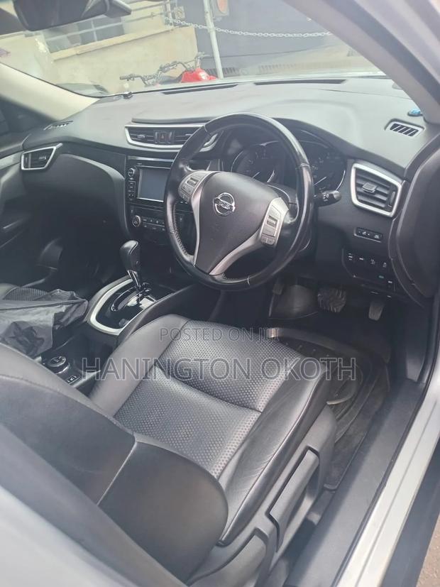 Nissan X-Trail 2.0 Hybrid FWD 2016 Silver