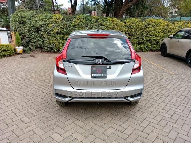 Honda Fit 2018 Silver