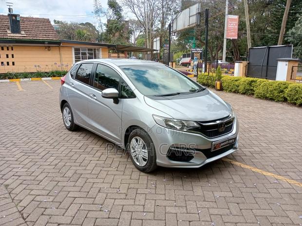 Honda Fit 2018 Silver