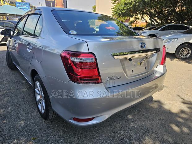 Toyota Axio 2019 Silver