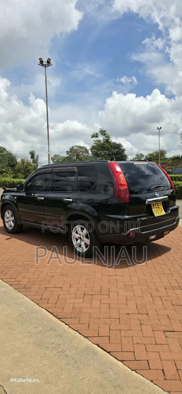 Nissan X-Trail 2010 Black
