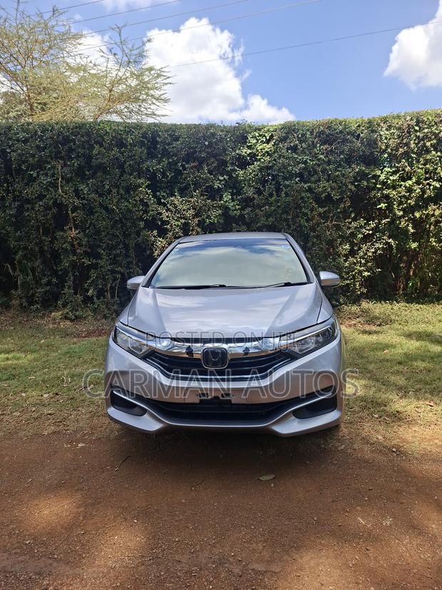 Honda Fit Shuttle 1.5 G 2WD 2019 Silver