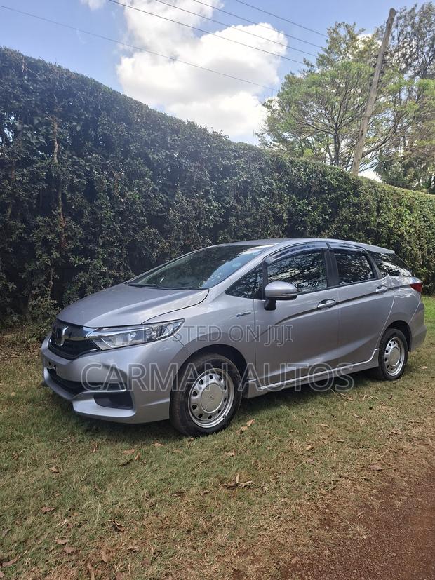 Honda Fit Shuttle 1.5 G 2WD 2019 Silver