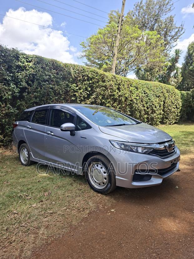 Honda Fit Shuttle 1.5 G 2WD 2019 Silver