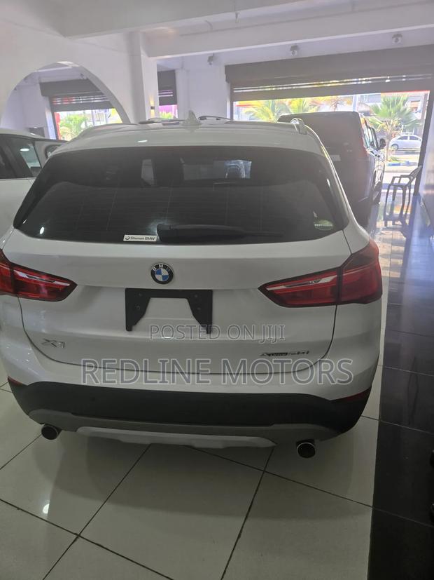 BMW X1 xDrive28i AWD 2019 White