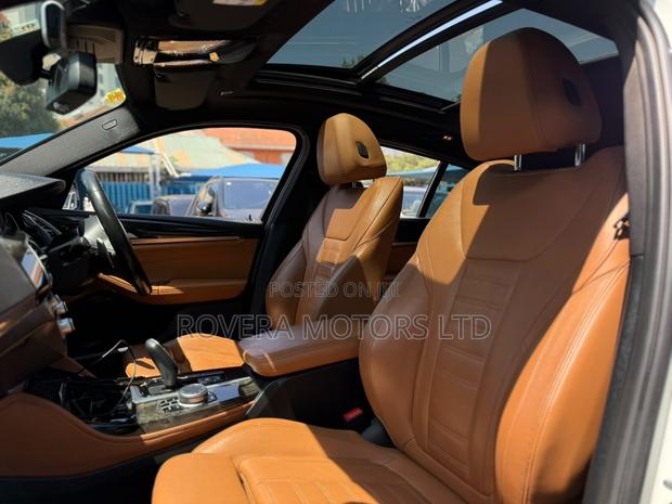 BMW X4 xDrive30i 2019 White
