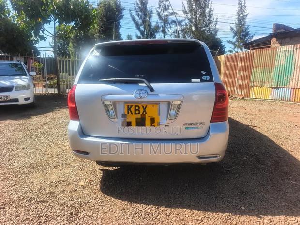 Toyota Corolla Fielder 2006 Silver