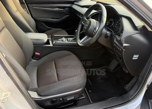 Mazda 3 2021 Silver