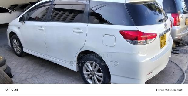 Toyota Wish 2010 White