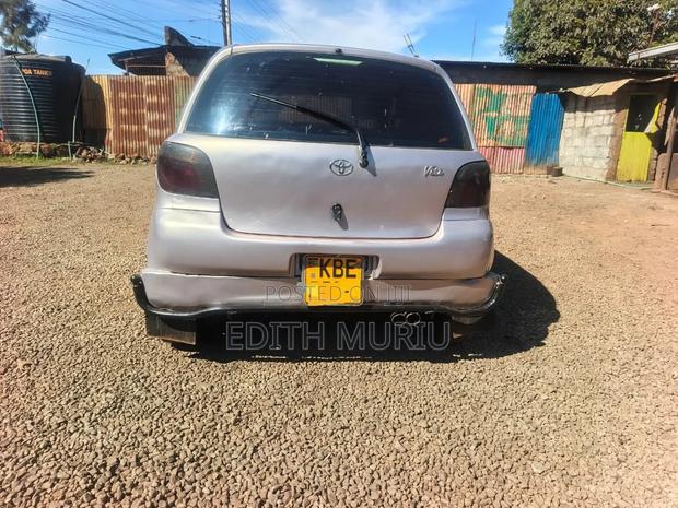Toyota Vitz 2004 Silver