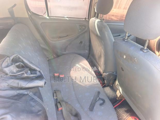 Toyota Vitz 2004 Silver