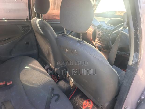Toyota Vitz 2004 Silver
