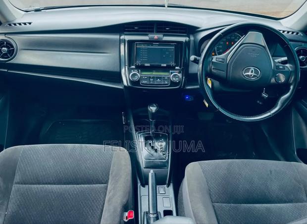 Toyota Axio 2017 Silver