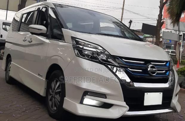 Nissan Serena 2019 White