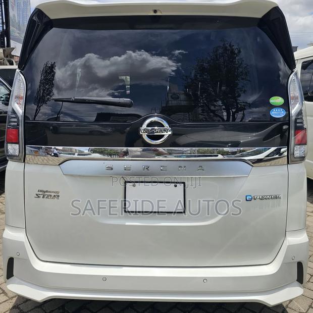 Nissan Serena 2019 White