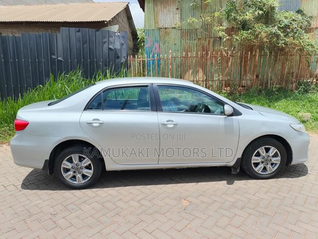 Toyota Corolla 2013 Silver