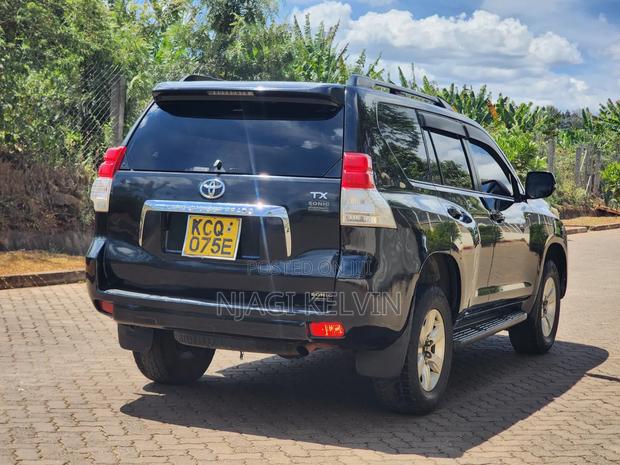 Toyota Land Cruiser Prado 2.7 i 2011
