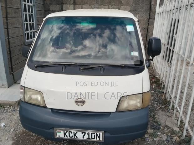 Nissan Advan 2011 White