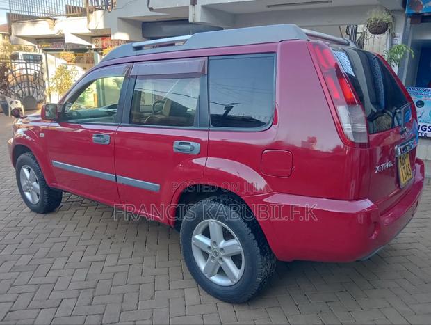 Nissan X-Trail 2.0 2004 Red