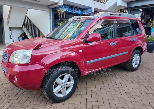 Nissan X-Trail 2.0 2004 Red