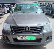 Toyota Hilux 2015 Gray for sale