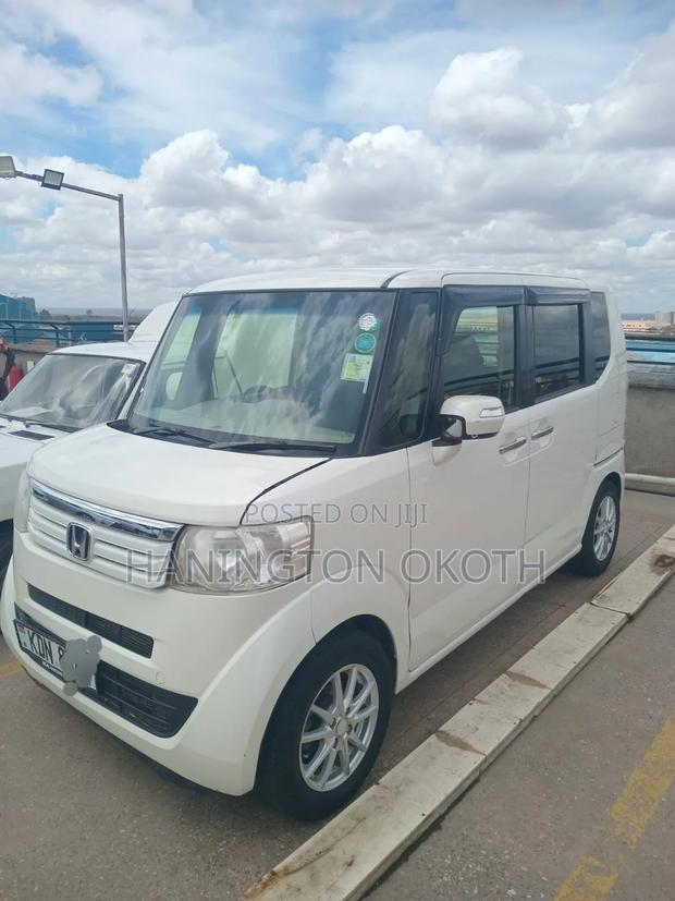 Honda N-Box 660 AWD 2015 White