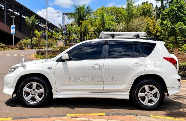 Toyota RAV4 2009 Pearl