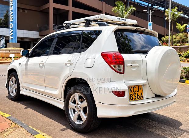 Toyota RAV4 2009 Pearl