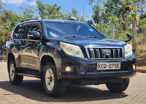 Toyota Land Cruiser Prado 2.7 i 2011