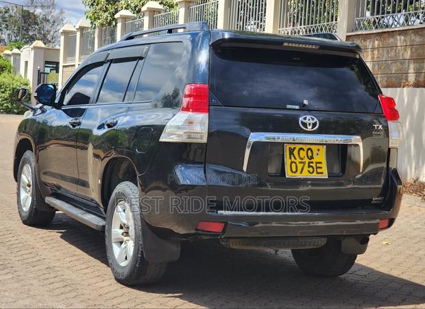 Toyota Land Cruiser Prado 2.7 i 2011