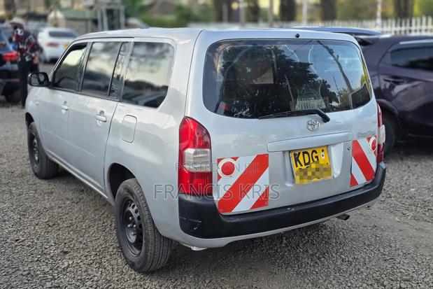 Toyota Probox 2014 Silver