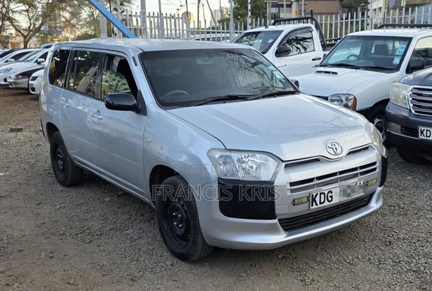Toyota Probox 2014 Silver