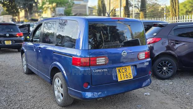 Nissan Lafesta 2011 Blue