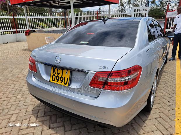 Mercedes-Benz E250 2012 Silver
