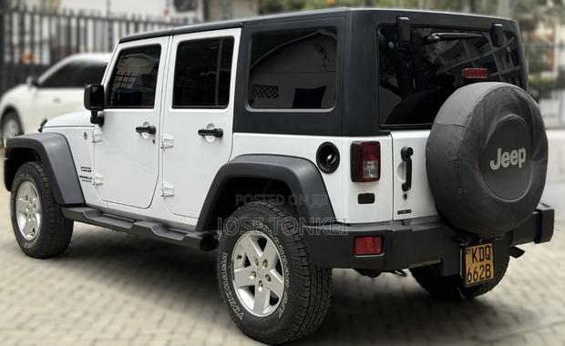 Jeep Wrangler Sport 4x4 2016 White