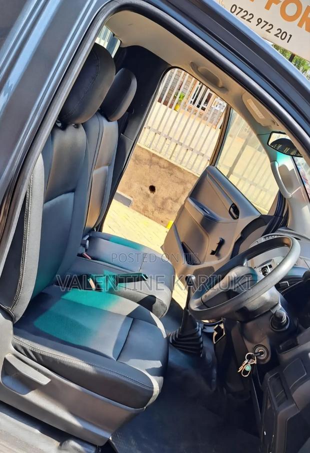 Isuzu D-MAX 2021 Gray