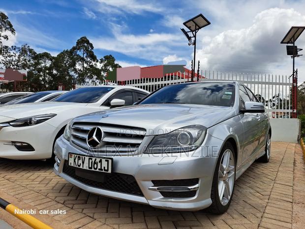 Mercedes-Benz C200 2012 Silver